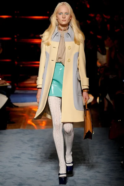 Look 2